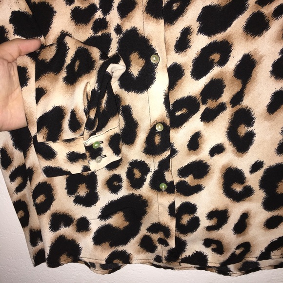 NEW Cheetah Print Long Sleeve - Picture 3 of 3